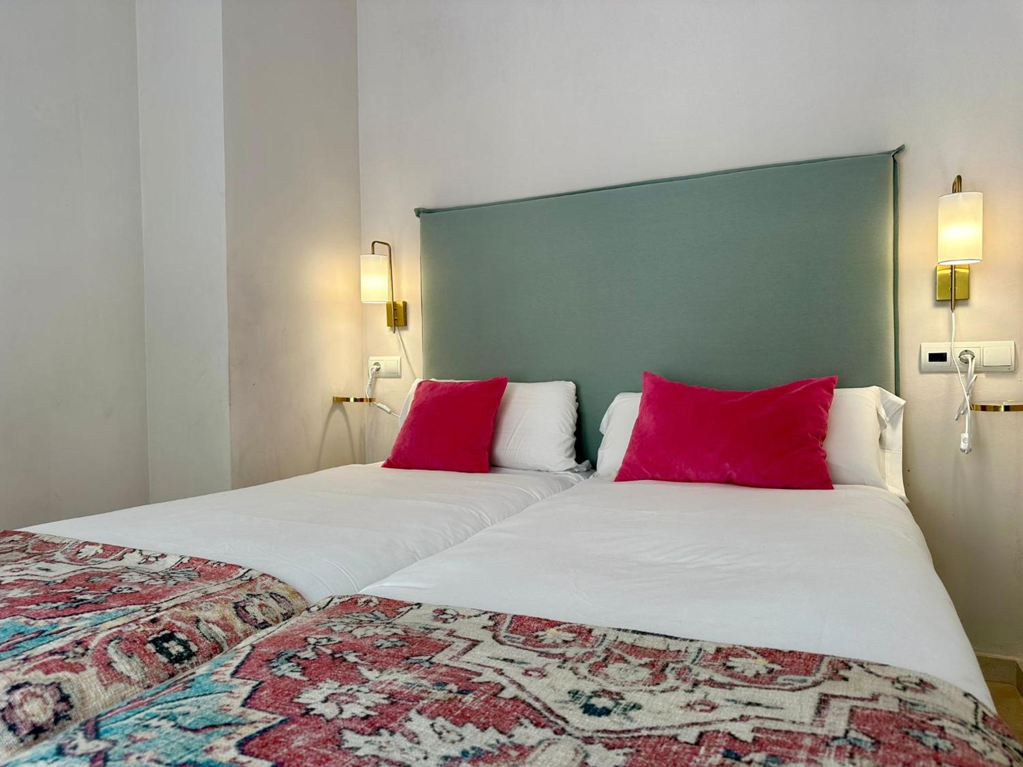 Urbe10 Pries Suite Malaga Exterior photo